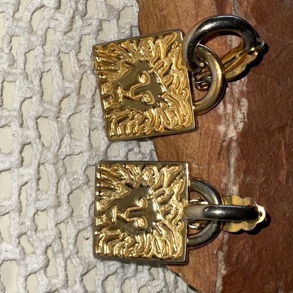 Removable Gold-Tone Lion Face Charms On Silver-Tone Small Clip Hoops - Picture 2 of 14